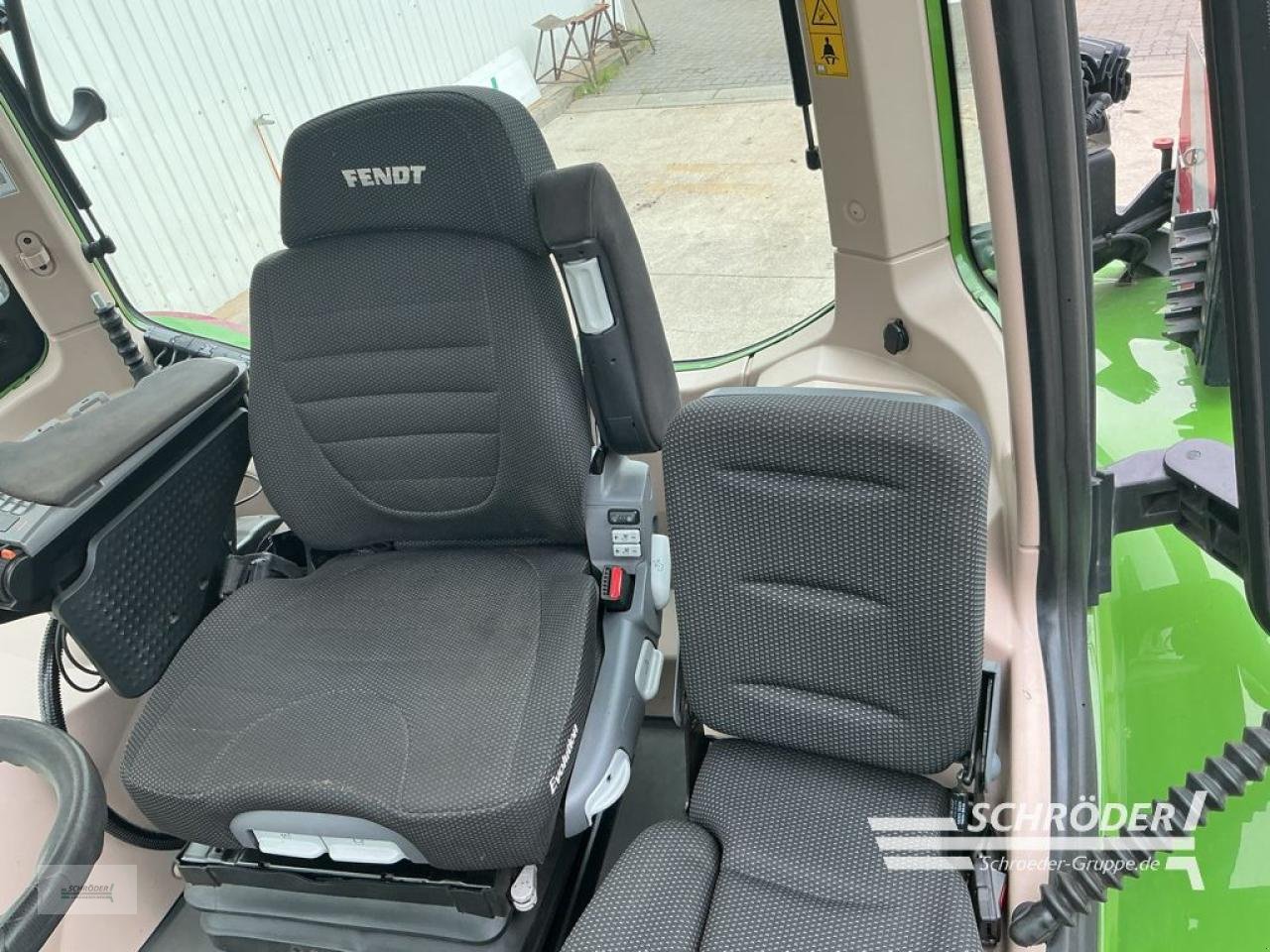 Traktor του τύπου Fendt 724 GEN6 PROFI PLUS | CARGO 5X/85 DW, Gebrauchtmaschine σε Friedland (Φωτογραφία 23)